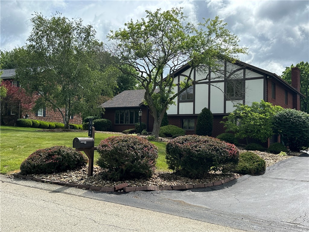 143 Heritage Hills Road — photo