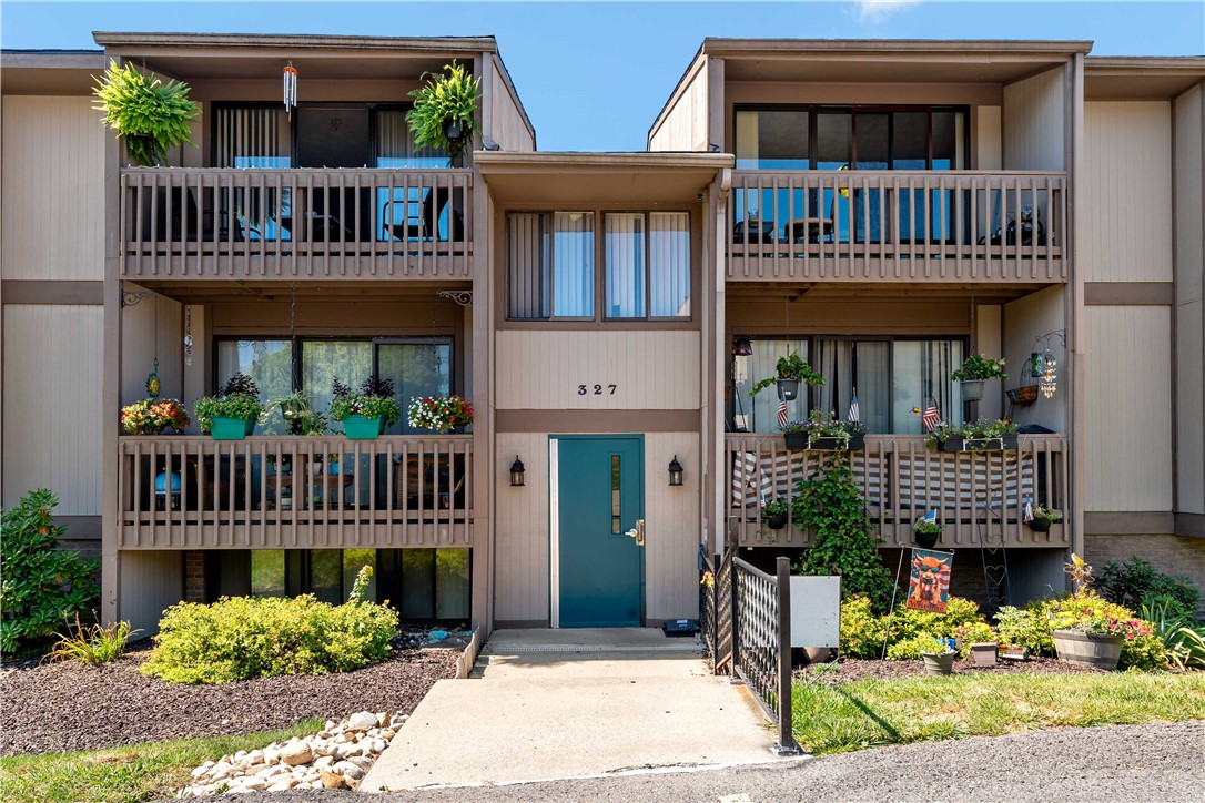 327 Ridge Point Circle #11A, South Fayette, PA 15017 — photo 2