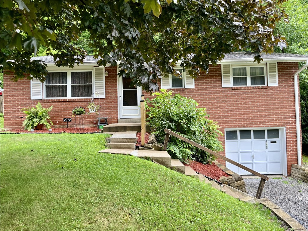 2072 Holiday Park Dr — photo