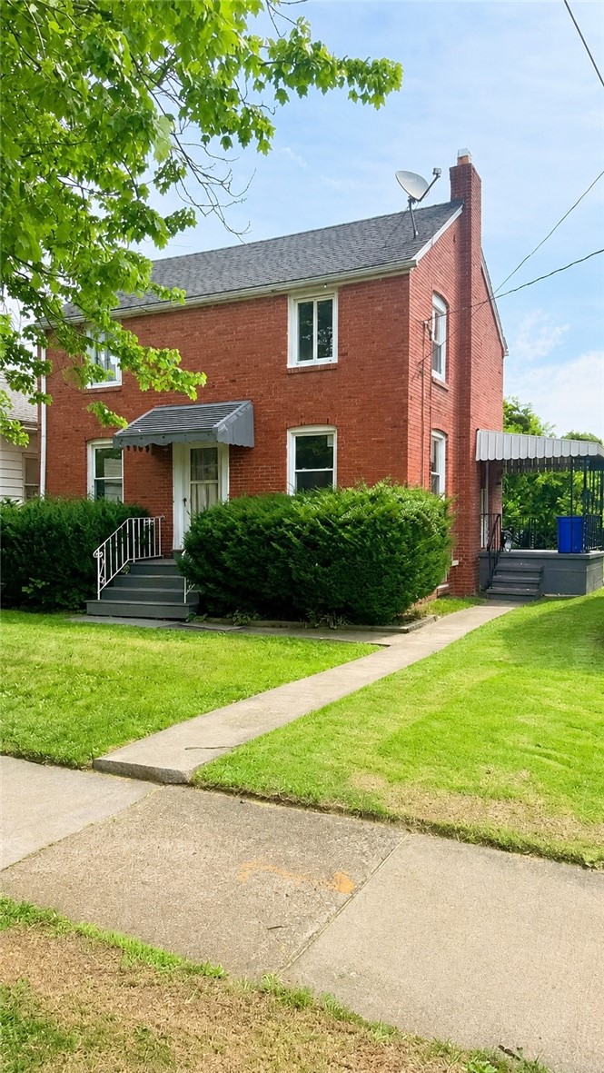 2310 Delaware Ave — photo