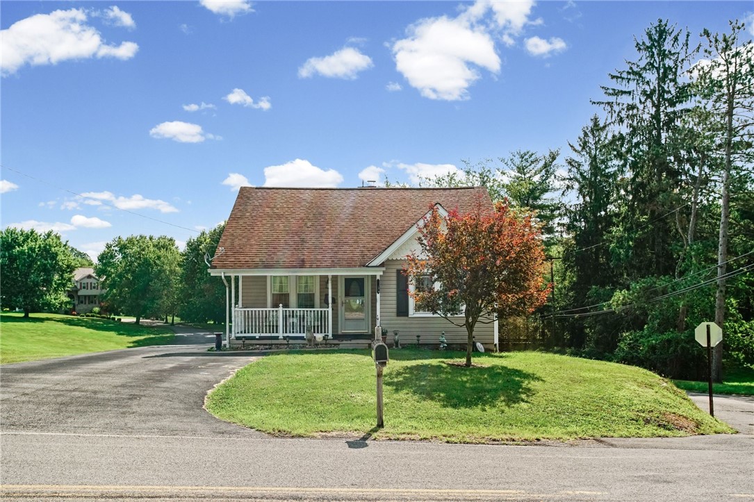 2440 Henry Rd — photo