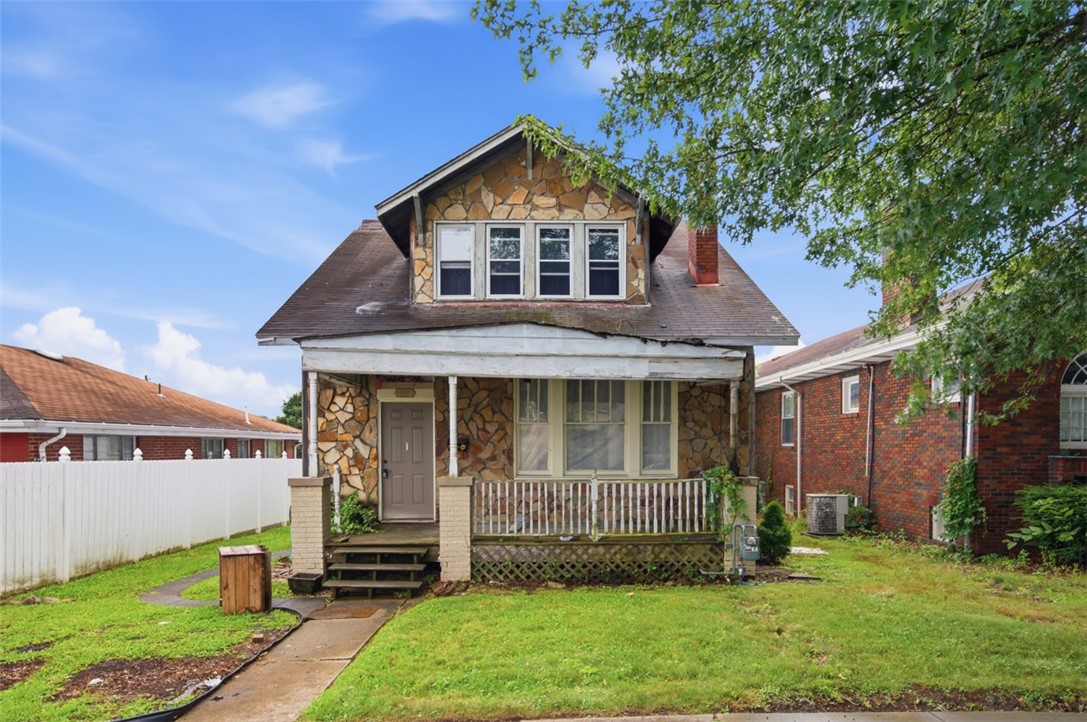 118 Kenric Ave — photo