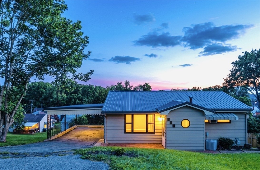 901 Skyline Dr — photo