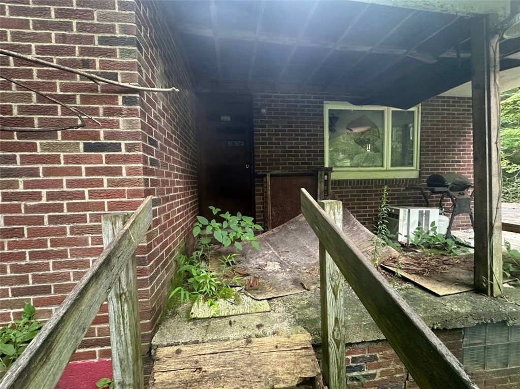 2031 Riddle Run Rd — photo