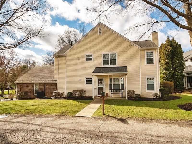 1536 Merion Lane — photo