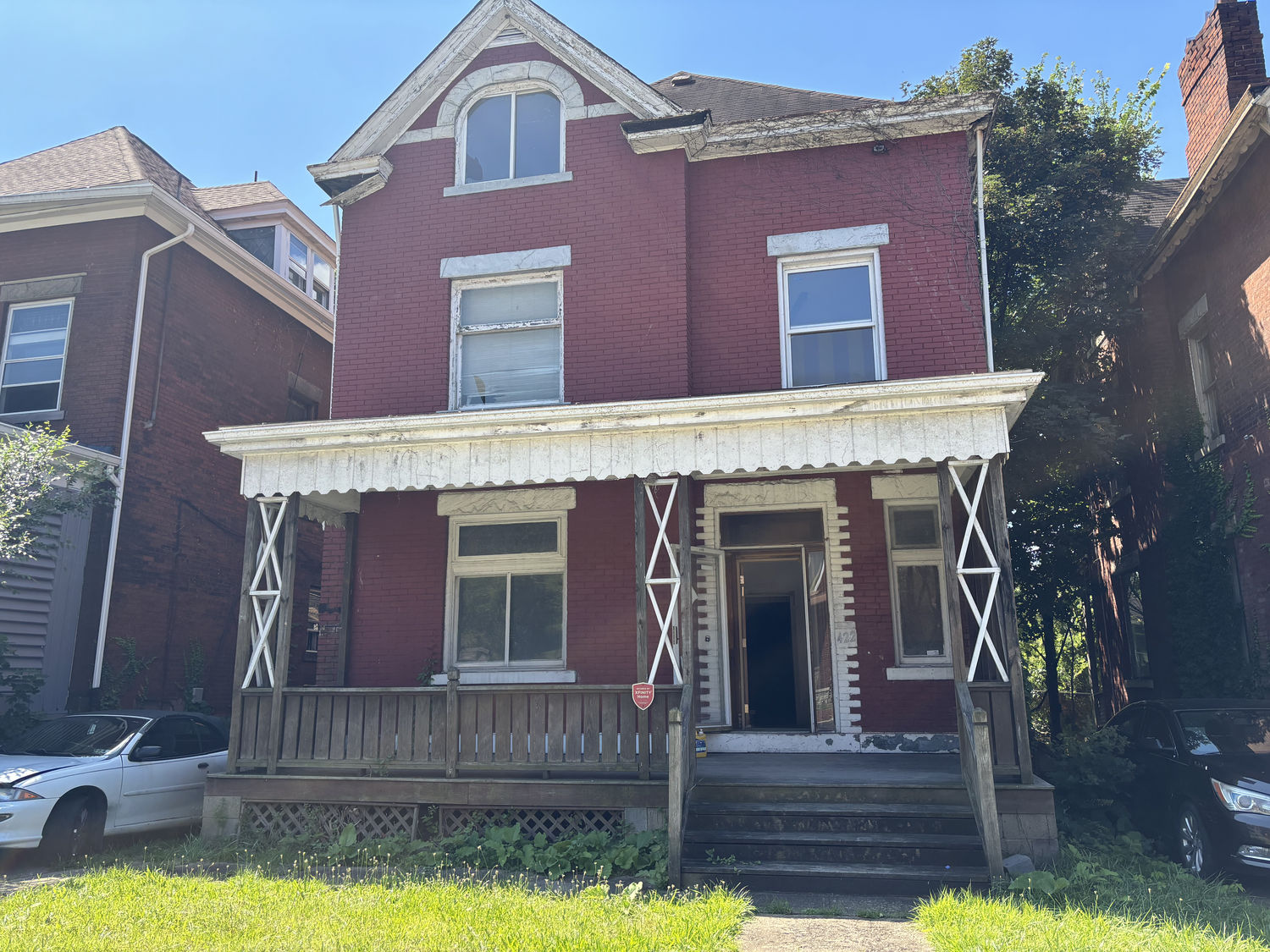 422 Charles Street — photo