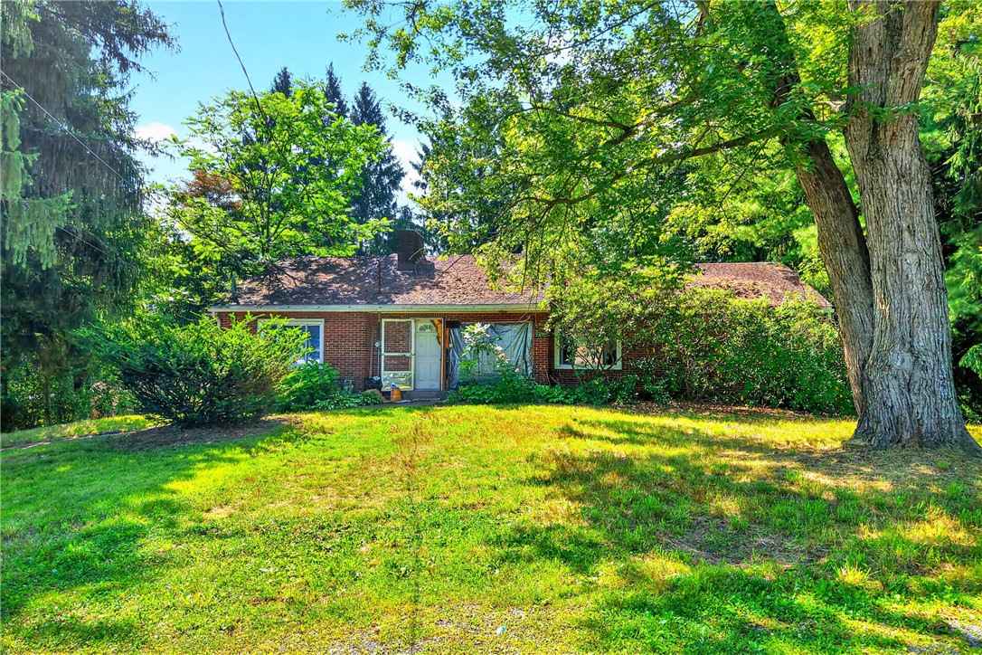 142 Franklin Ave. — photo