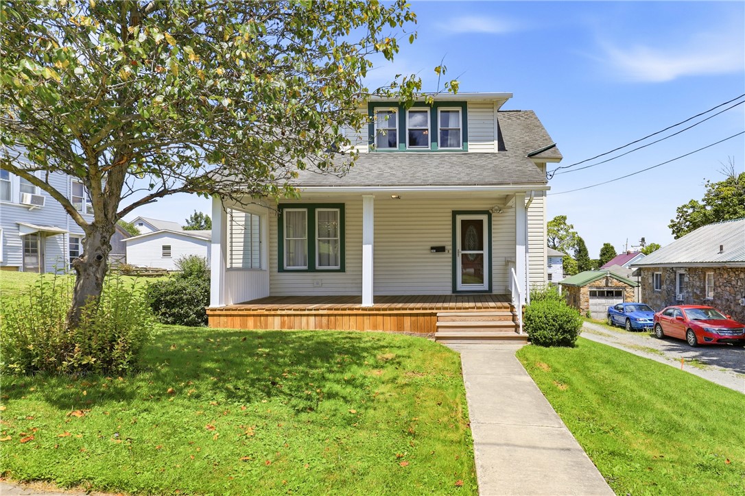 247 E Fairview St — photo