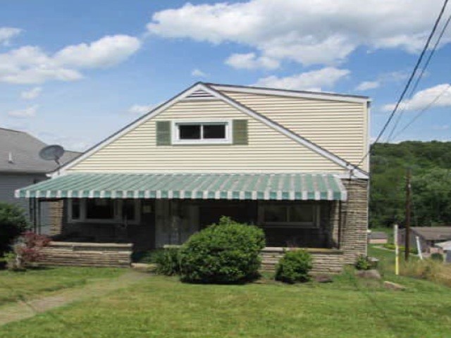2345 Locust St — photo