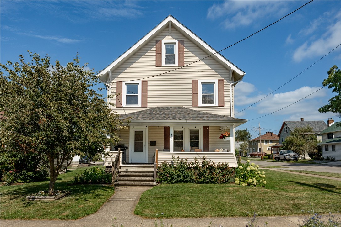 801 Stewart Ave — photo