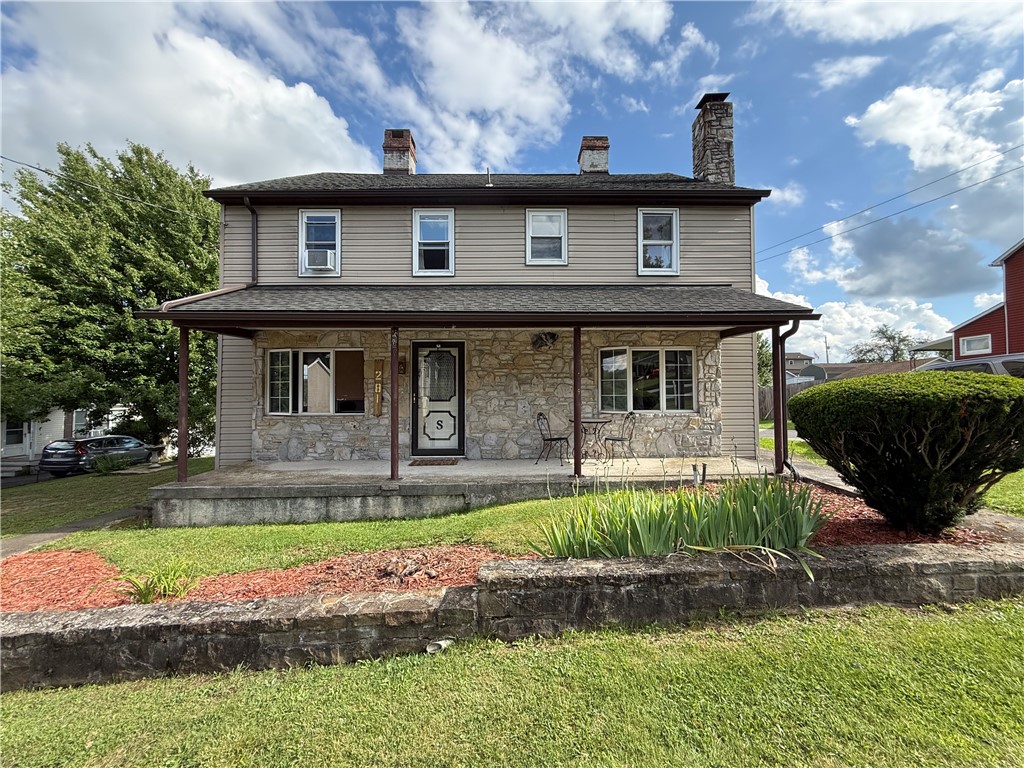 281 School Ave — photo