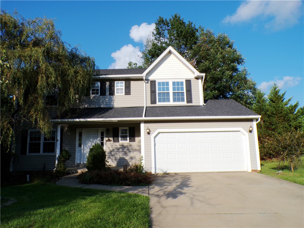211 Hummingbird Hl — photo