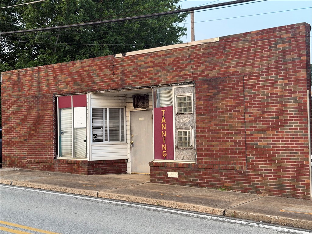 138 Republic Rd — photo