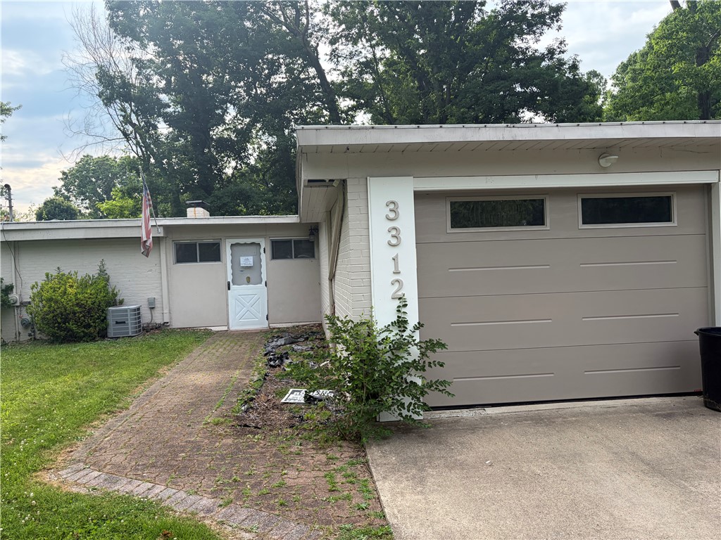 3312 Windgate Dr — photo