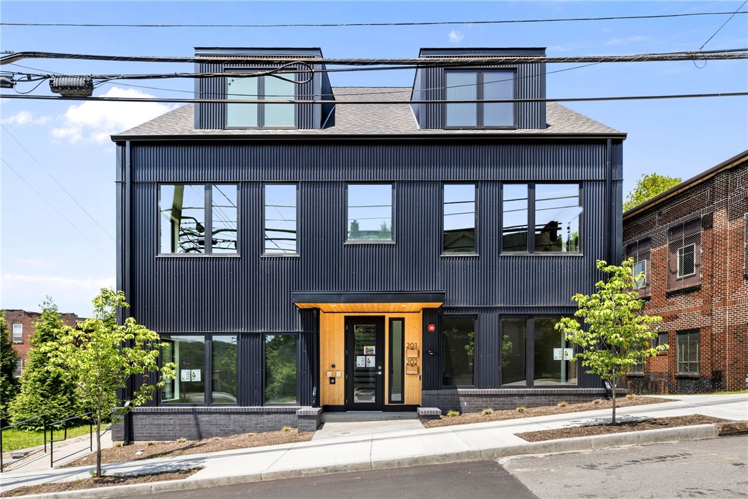 125 Hazelwood Ave 201 — photo