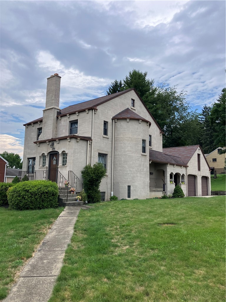 189 Mary Ave — photo