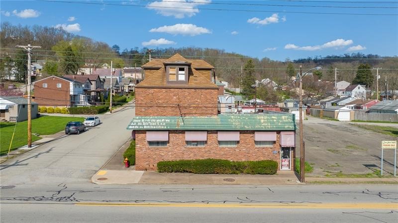 3501 Walnut St — photo