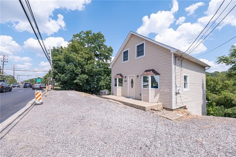 1214 Washington Pike — photo