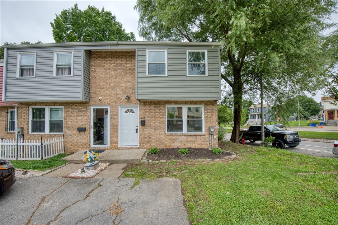 442 Enright Ct — photo