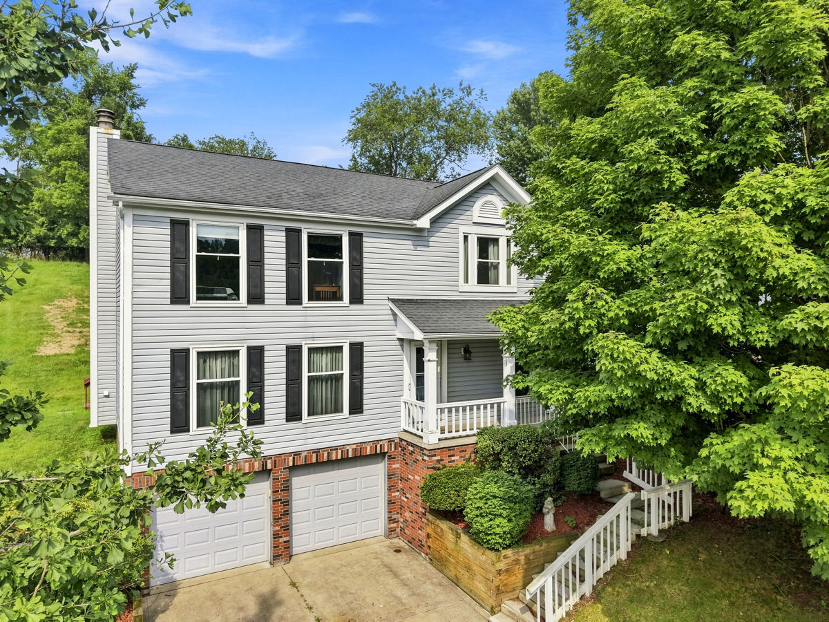 215 Leaside Drive — photo