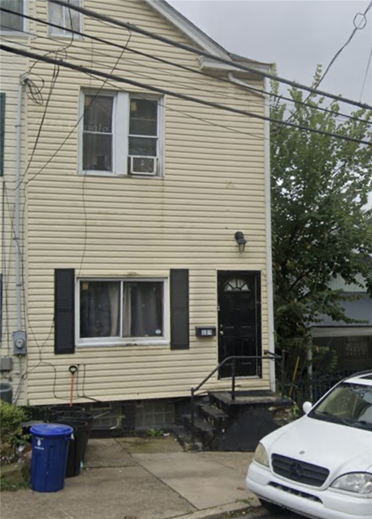 126 Henderson Street — photo