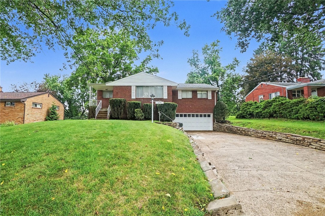 1314 Foxboro Dr — photo