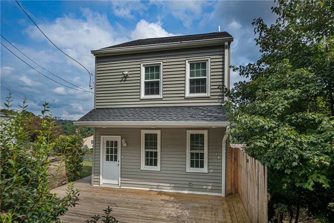 904 Obrien St — photo
