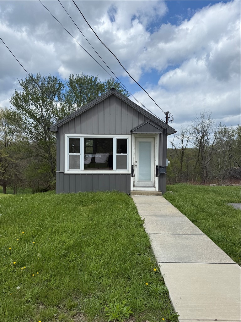 111 Steubenville Pike — photo