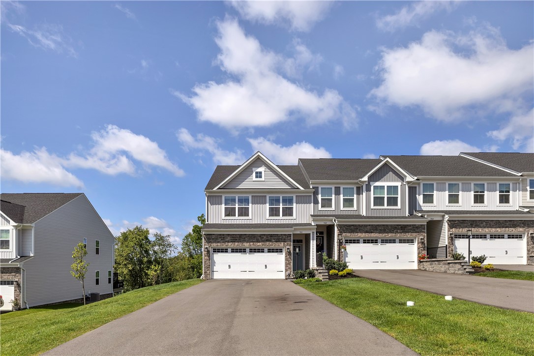 7001 Wellington Court — photo