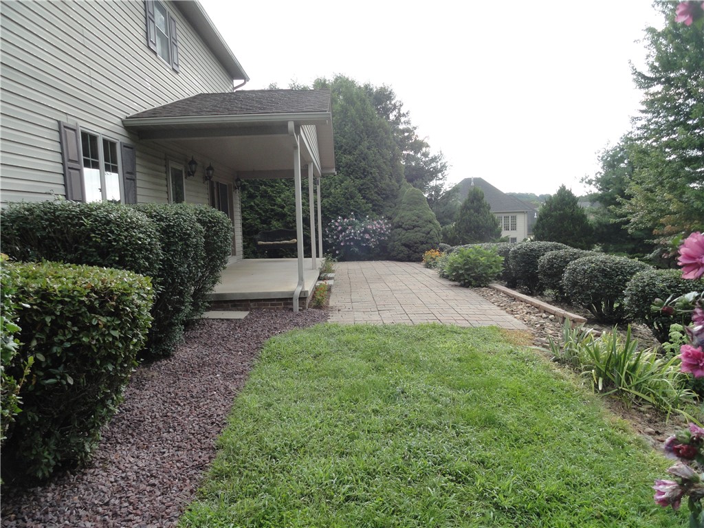 104 Spring Ridge Drive, Center Twp, PA 16001 — photo 3