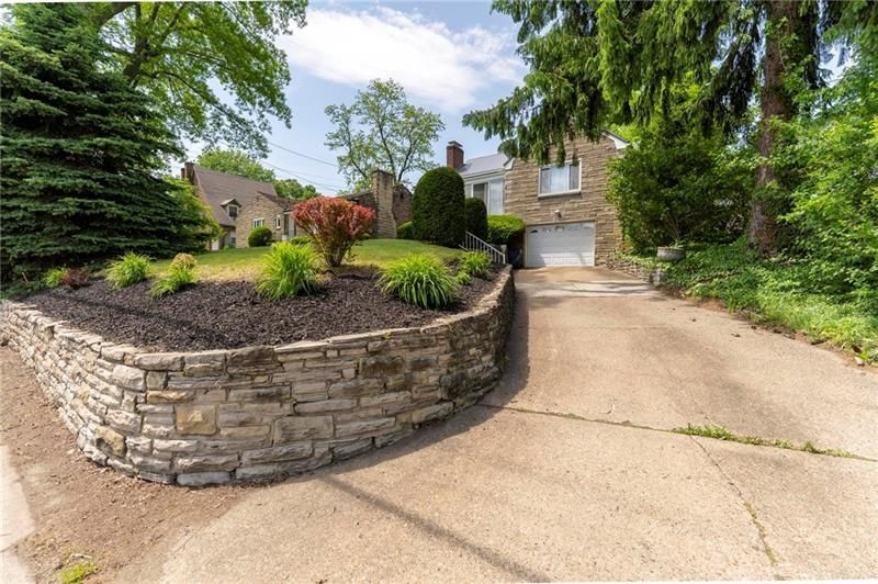 424 Bower Hill Rd. — photo