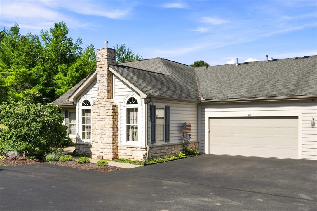 1715 Golf Course Drive — photo