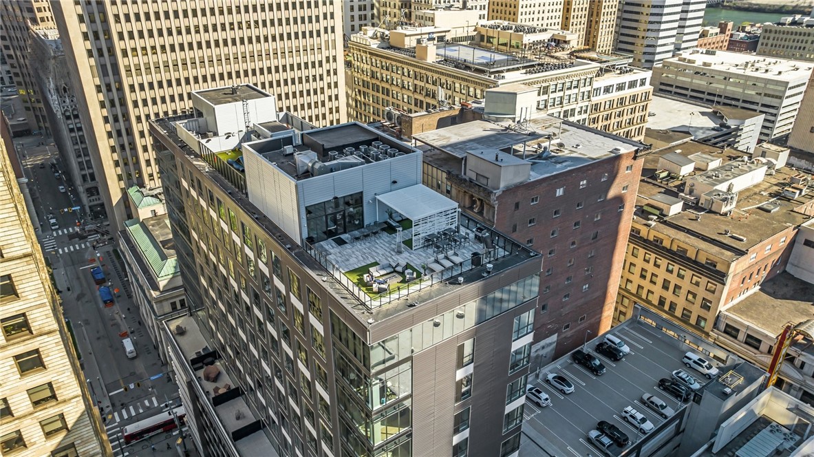 350 Oliver Ave 907 — photo