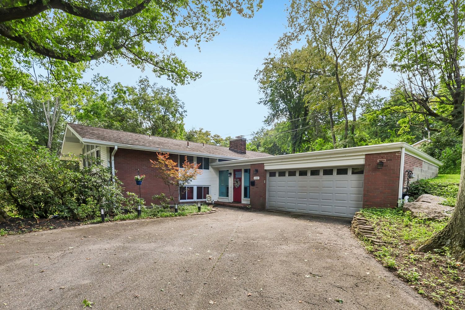 2301 Marbury Road — photo