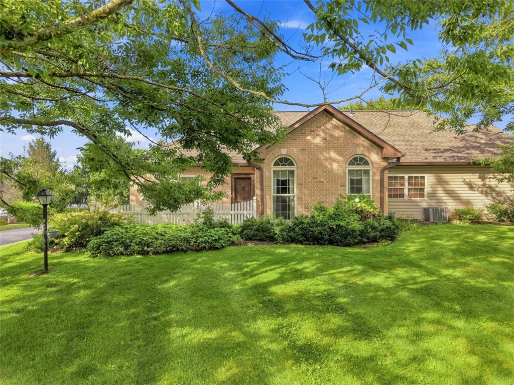 136 Cambridge Drive — photo