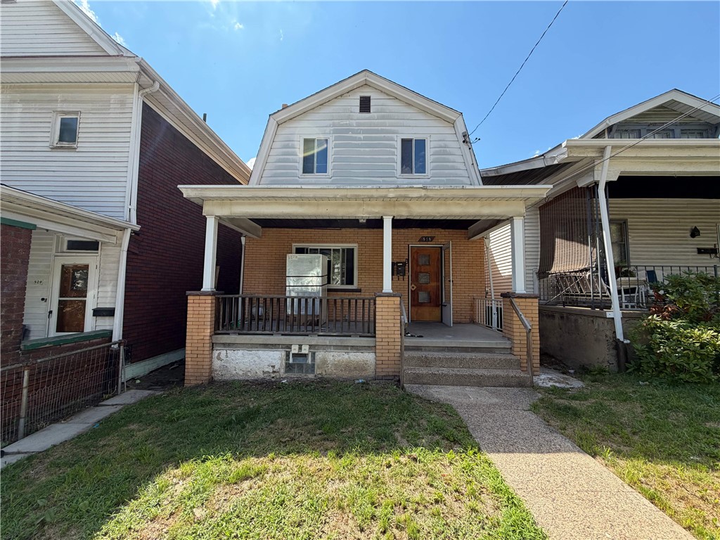 818 Lamont St — photo