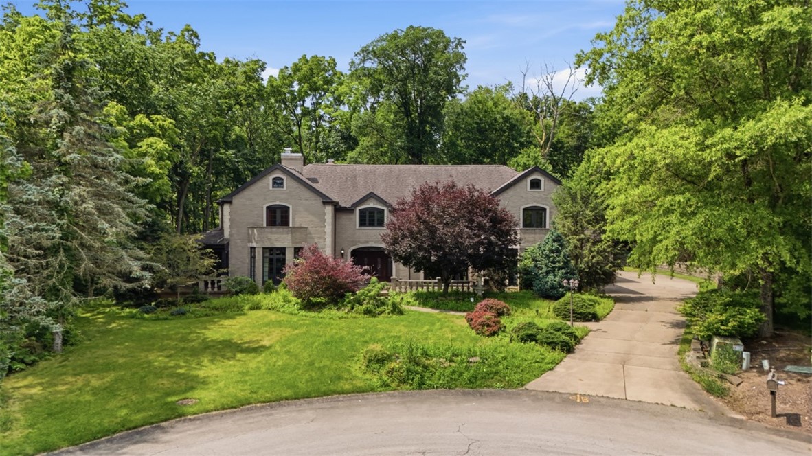 105 Lantern Cir — photo