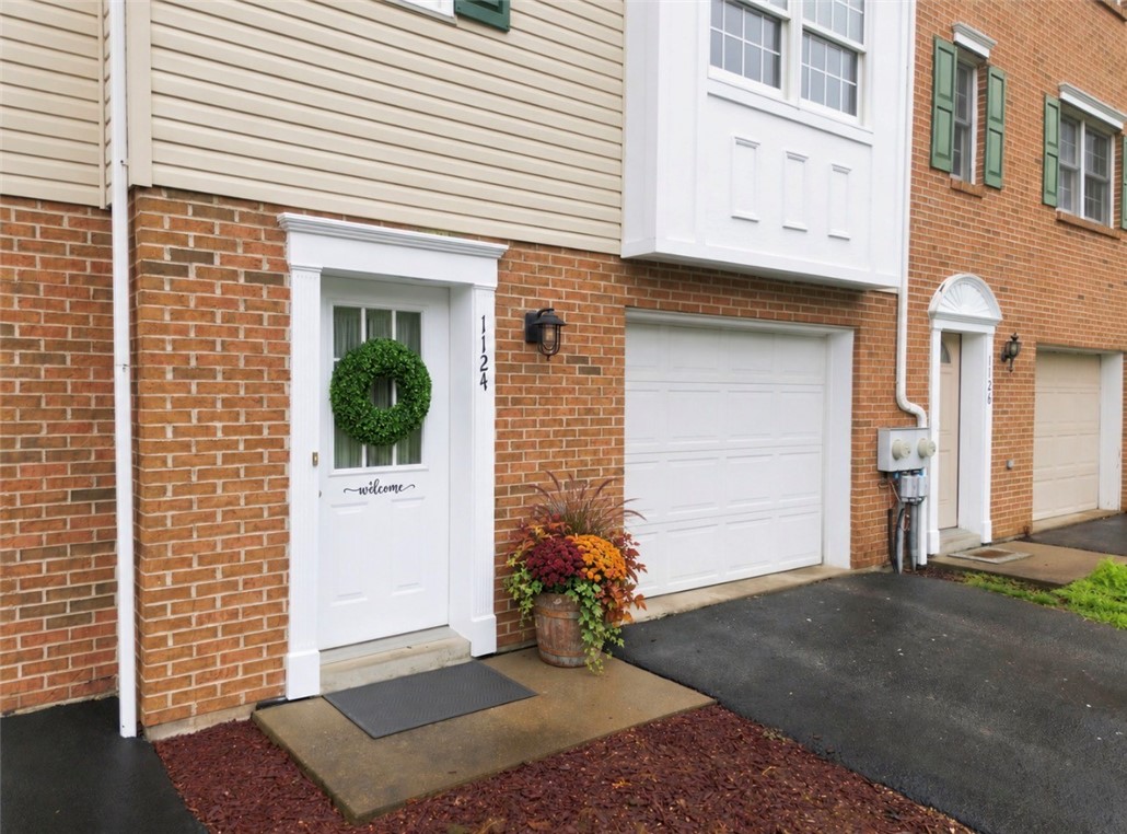 1124 Cranston Drive — photo