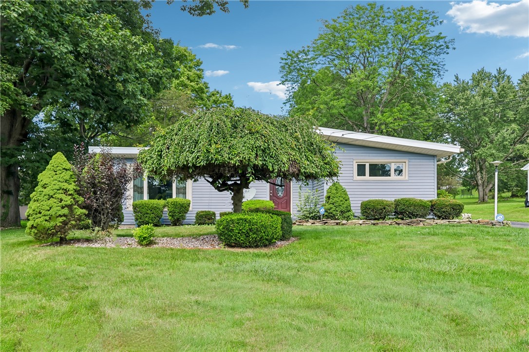 182 Upland Dr — photo