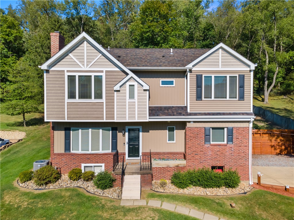 2467 Trotter Dr — photo