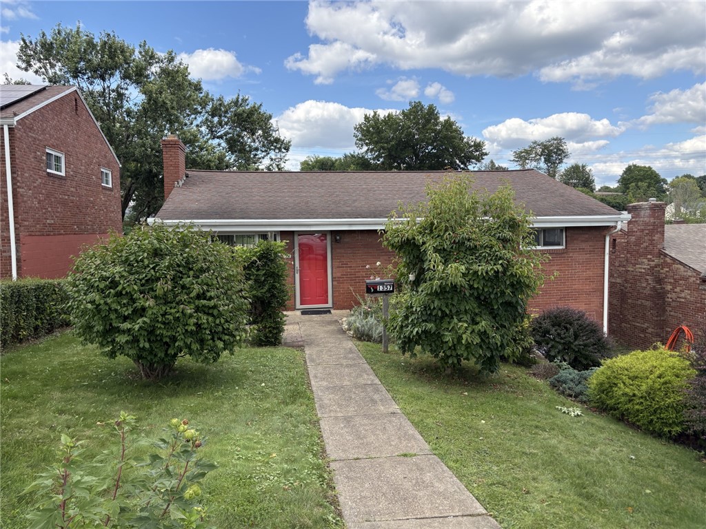 1357 Craigview Drive — photo