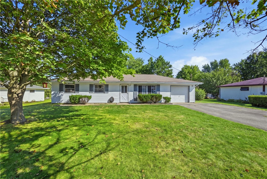 1000 Clarksville Rd — photo