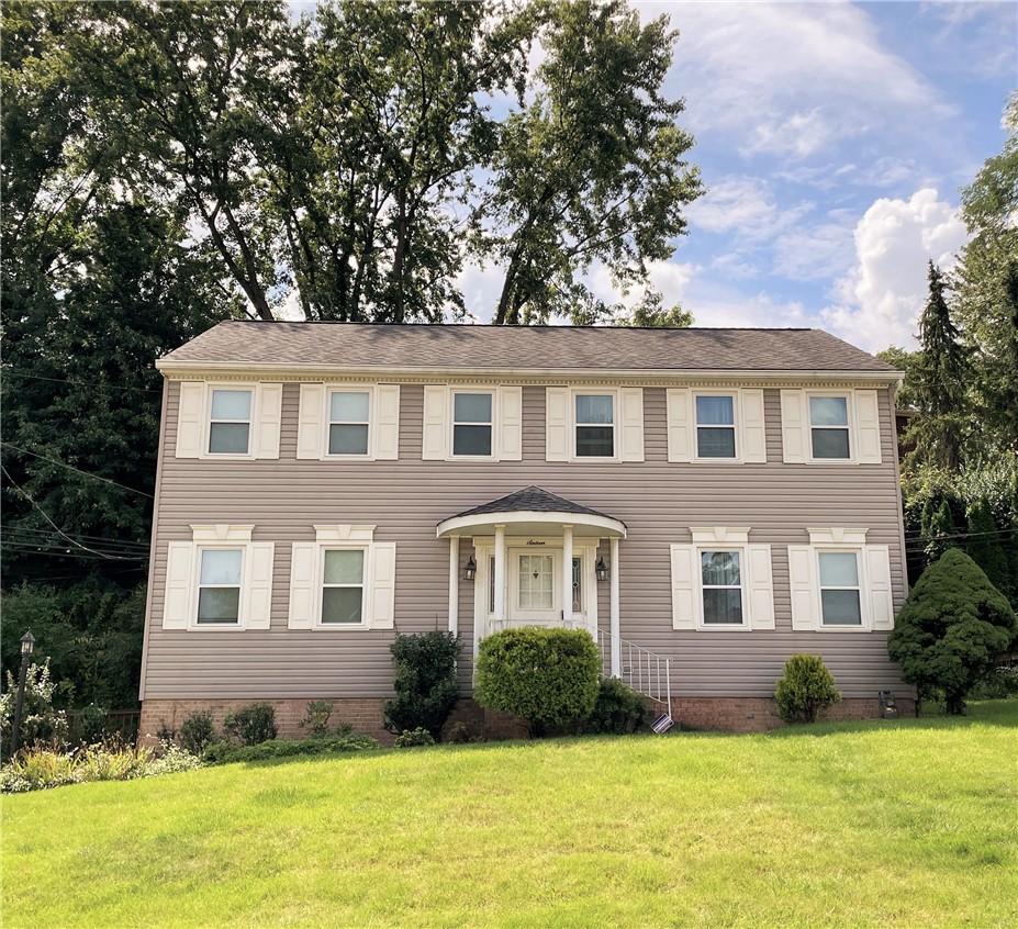 16 Windsor Court — photo
