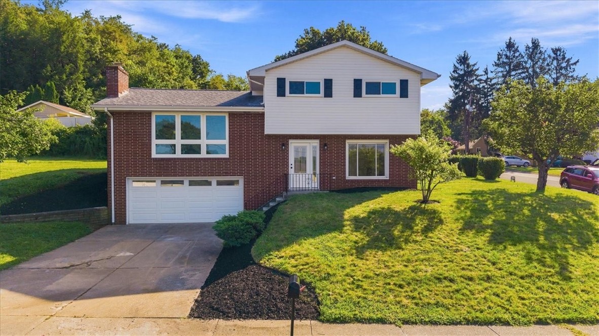 1106 Fairlane Dr — photo
