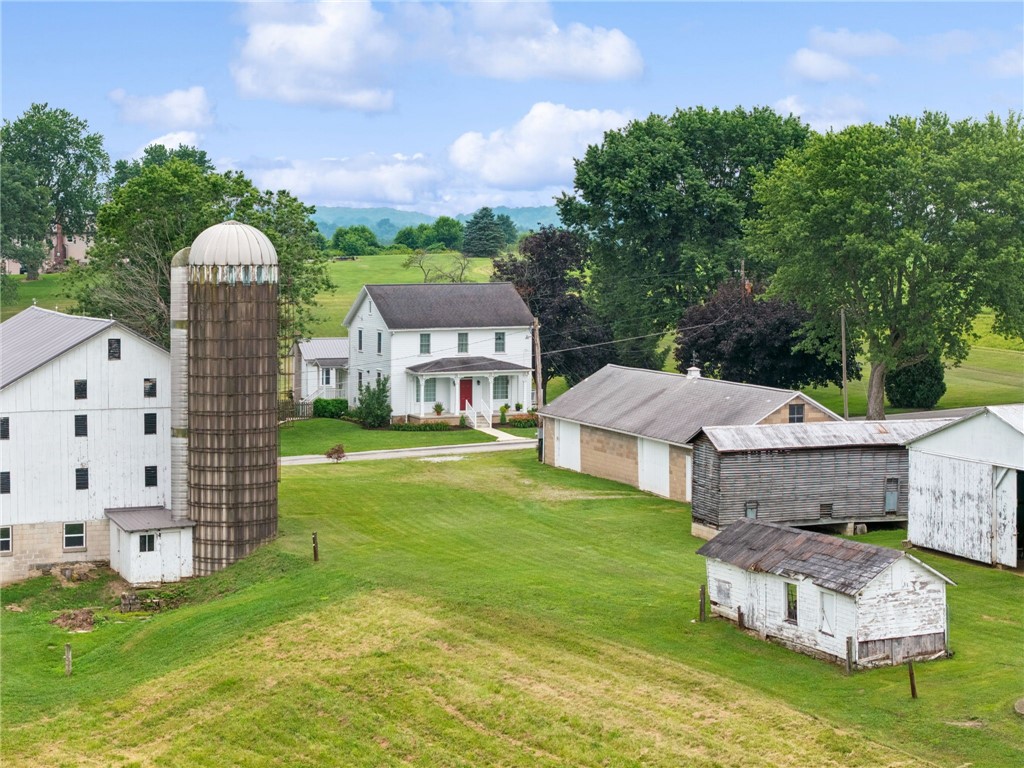 111 Baker — photo