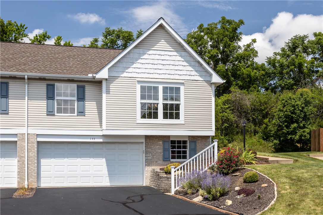 144 Sedeca Dr — photo
