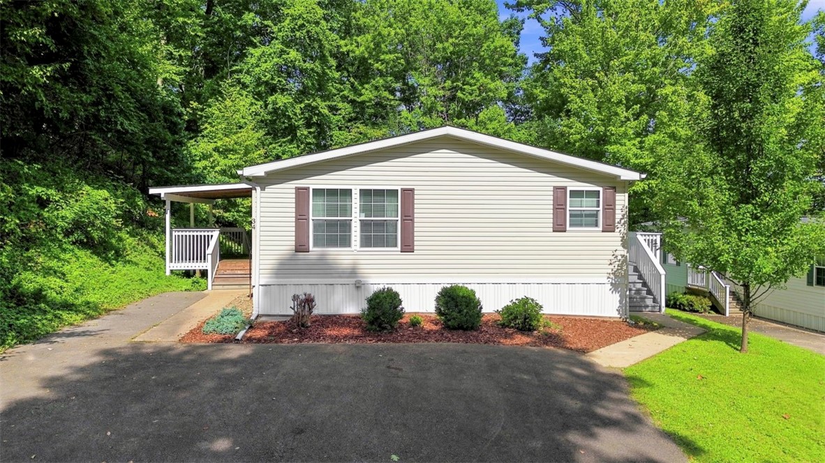 34 Yew Ct — photo
