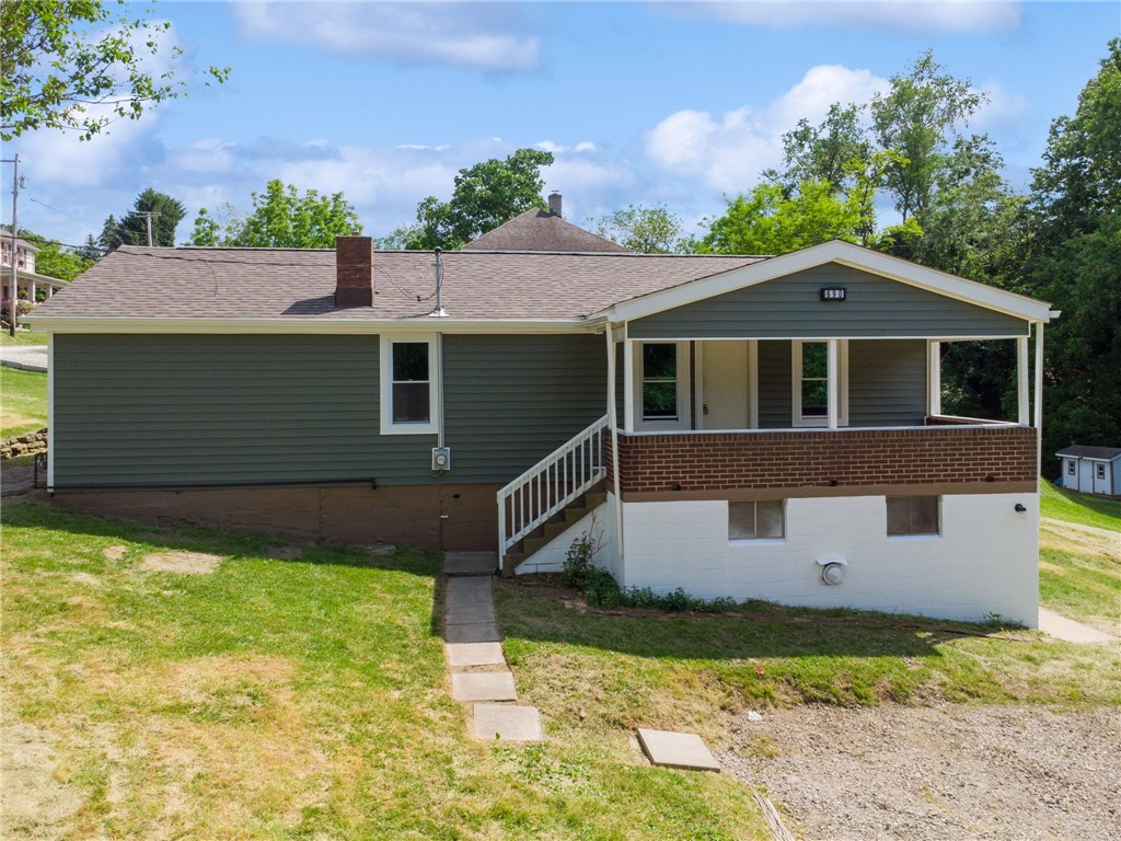 690 Brownstown Rd — photo