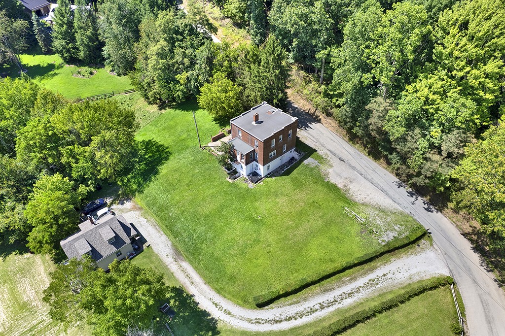 140 Smartnick Rd — photo