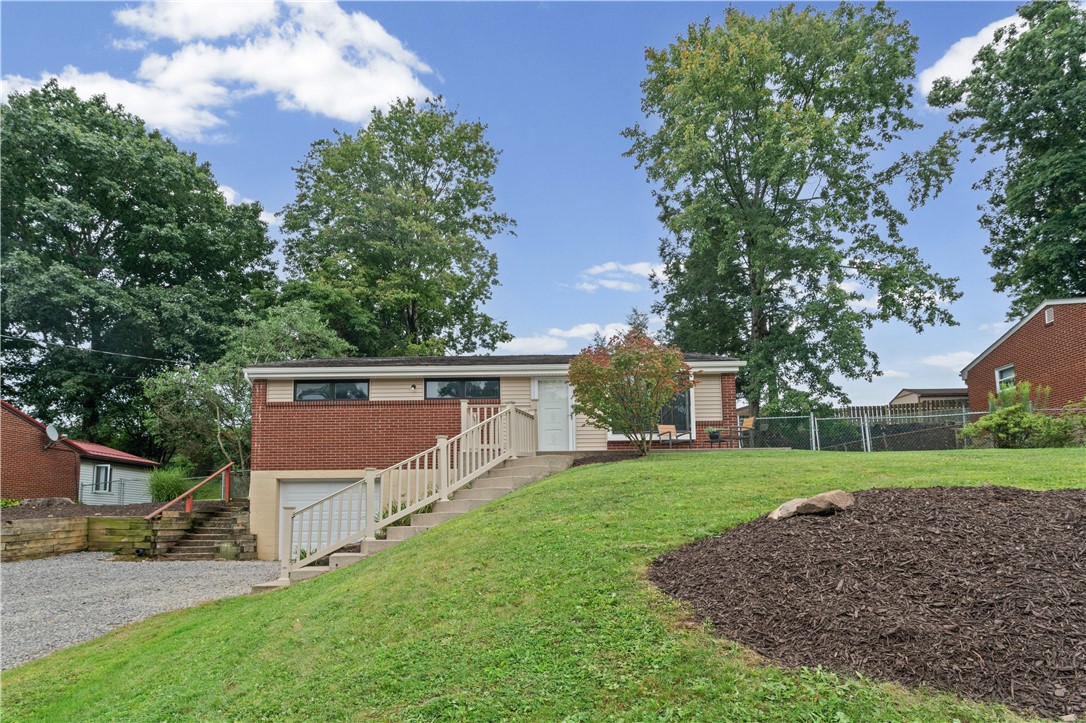 3511 W Stag Dr — photo